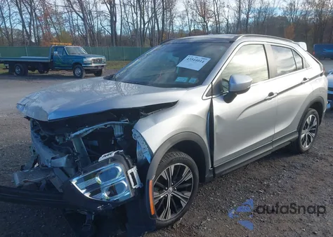 2022 Mitsubishi Eclipse Cross Se S-Awc/Se Special Edition S-Awc/Sel S-Awc/Sel Special Edition S-Awc z USA, uszkodzony, nr VIN JA4ATWAA4NZ004944